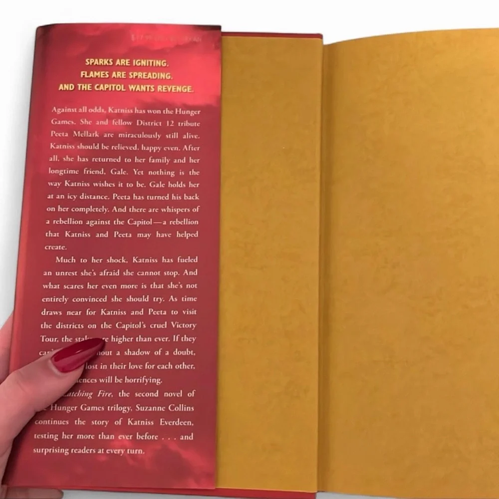 Catching Fire The Hunger Games Book 2 Suzanne Collins Hardcover